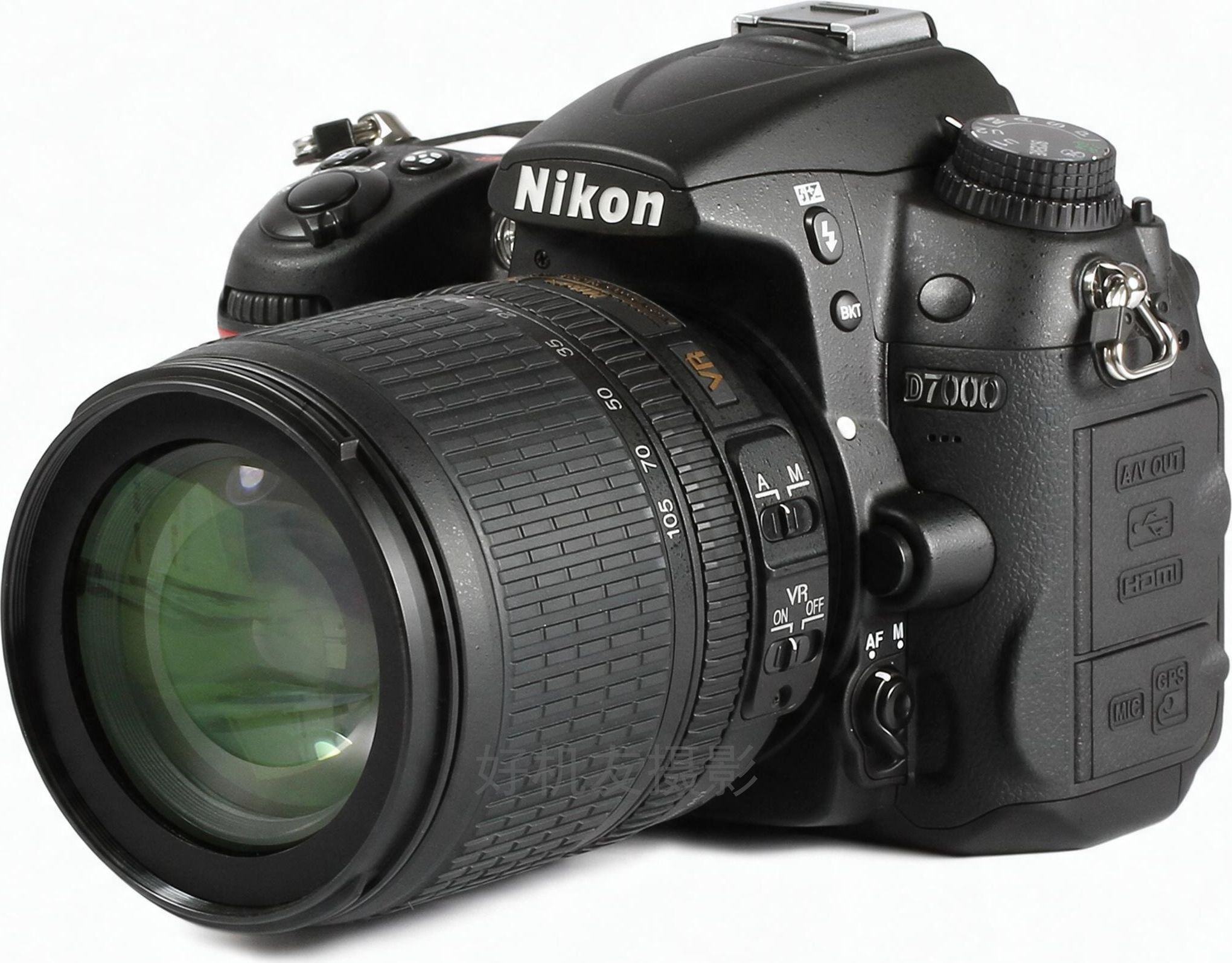 D7000